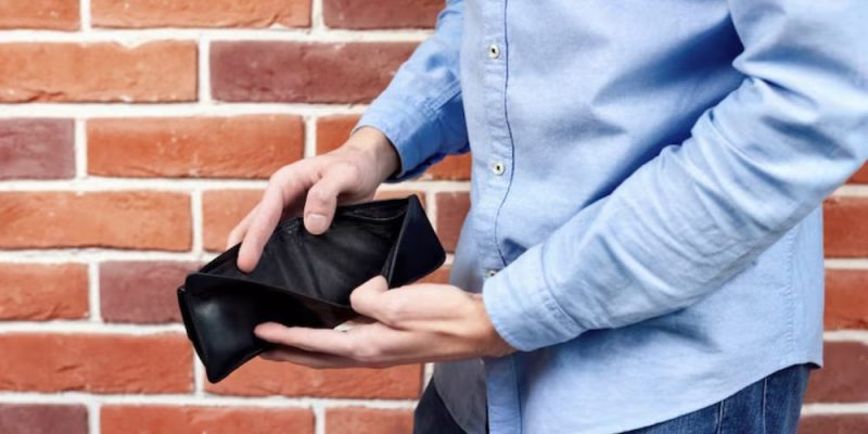 7 Hidden Traps That Are Quietly Draining Your Wealth